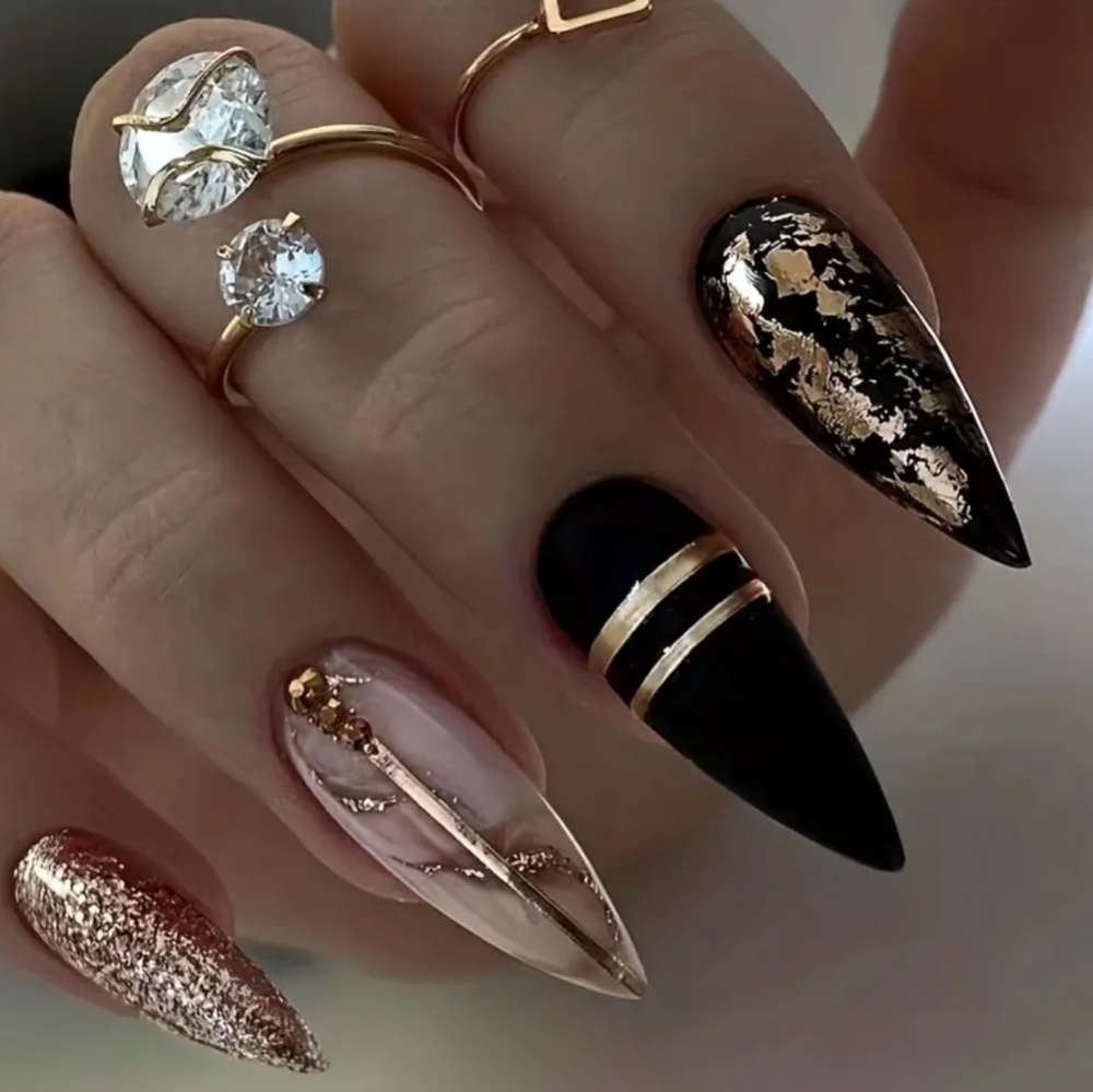 24 Pieces Fake Press On Nails